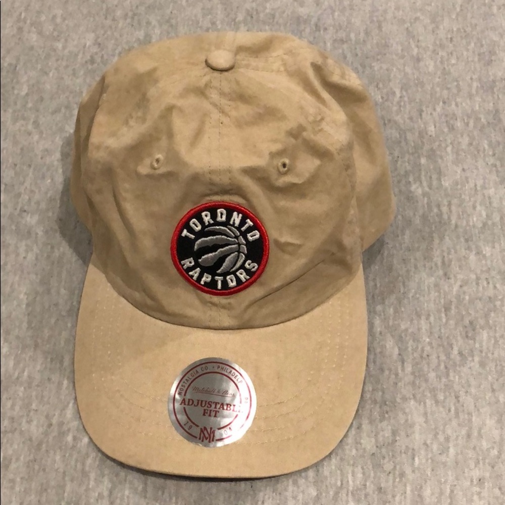Mitchel & Ness x NBA Raptors hat
